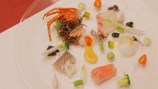 「リゾナーレ熱海」の料理はエンターテイメント!体験型ビュッフェ&創作会席