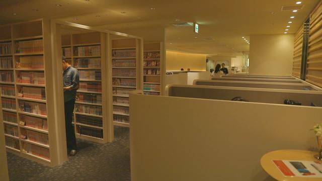 ネットカフェみたいな空港ラウンジ 大阪 Kix Airport Lounge ルトロン