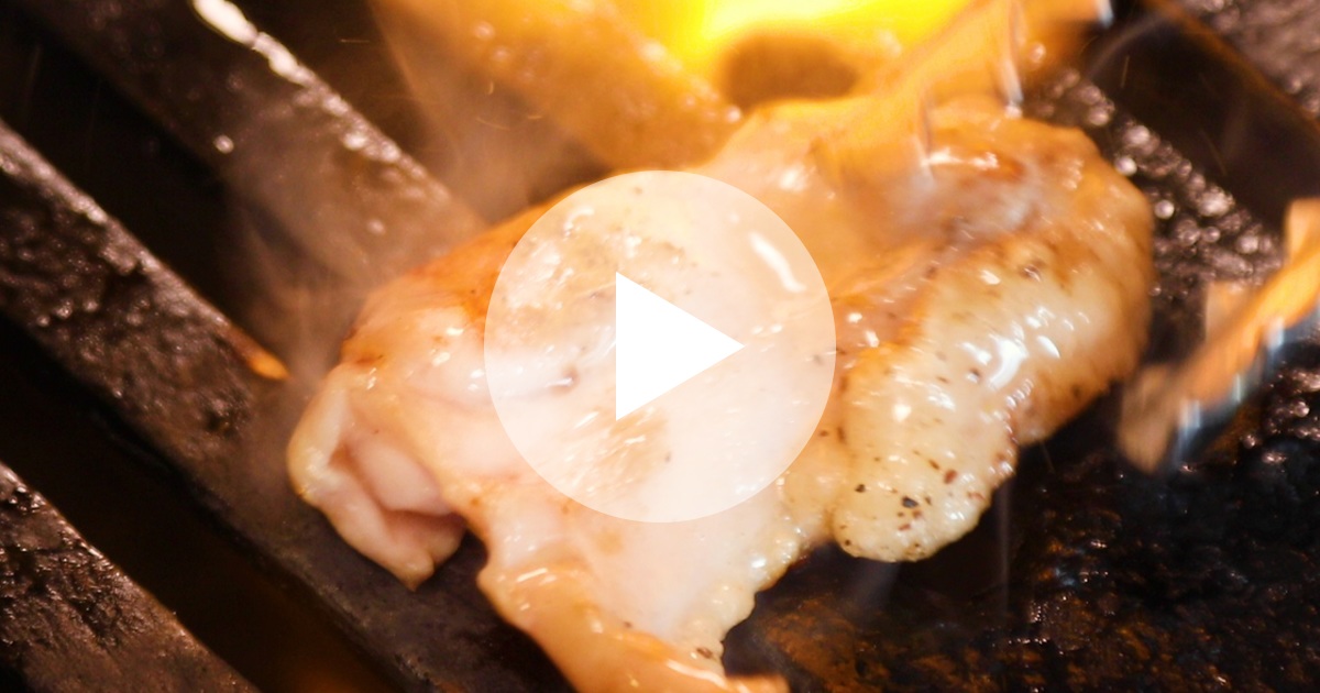 名物は鶏のオウカク炙り 大阪 まるゑ 天満店 で絶品地鶏を堪能 ルトロン