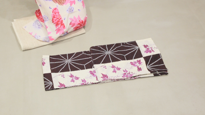 浴衣の簡単なたたみ方を動画で解説 キレイに小さくたたむ方法 ルトロン