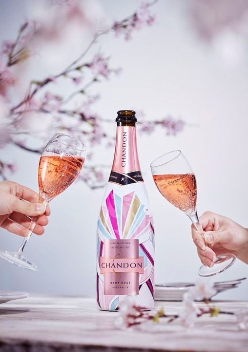 東京ミッドタウンの ミッドタウン ブロッサム 夜桜ライトアップ 春色 ロゼでお花見も ルトロン