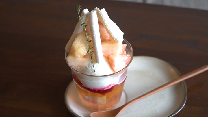世田谷線沿いにあるカフェ Aminchi で季節折々のフルーツを使った絶品スイーツを ルトロン