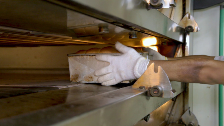 常時150種類以上のパンが勢ぞろい 谷町四丁目 Boulangerie Cafe Gout ルトロン