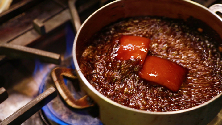 沖縄の風吹く おばあの味 てぃーあんだ 堀江店 で絶品ウチナー飯を堪能 今宵は泡盛で乾杯 ルトロン