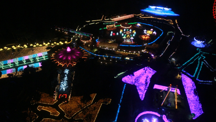 圧倒的な イルミージュ に感動 西武園ゆうえんち の大海原マッピング ルトロン