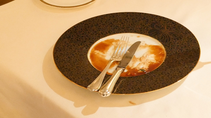 知っていると安心 美しいフォーク ナイフの使い方 ルトロン