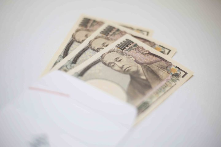 ご祝儀のマナーが知りたい ご祝儀袋の書き方や気になる金額とは ルトロン