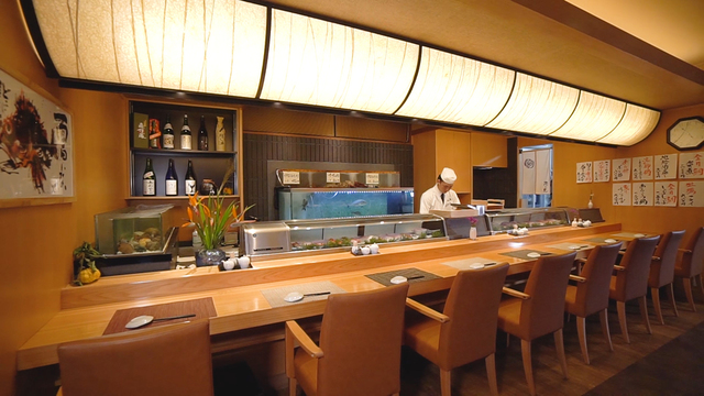 地魚の旬を食べ尽くす 遊び心と技が光る鮨料理を たてやま旬鮨 海の花 で堪能 ルトロン