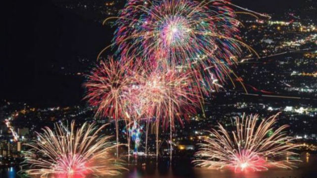 70周年記念】諏訪湖祭湖上花火大会2018は特別企画が目白押し！ | ルトロン